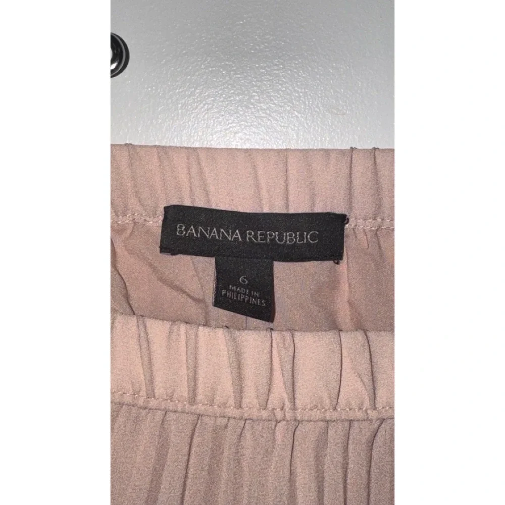 Banana Republic Pleated Mini Skirt Blush Pink Elastic Waist Lined Size 6